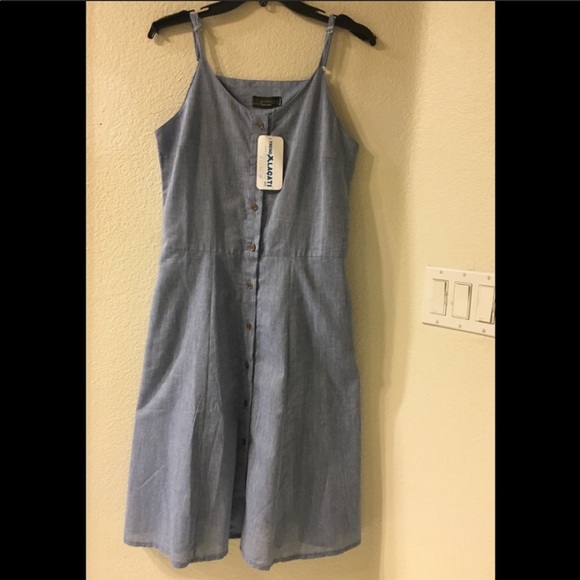 Women dress - Picture 2 of 2